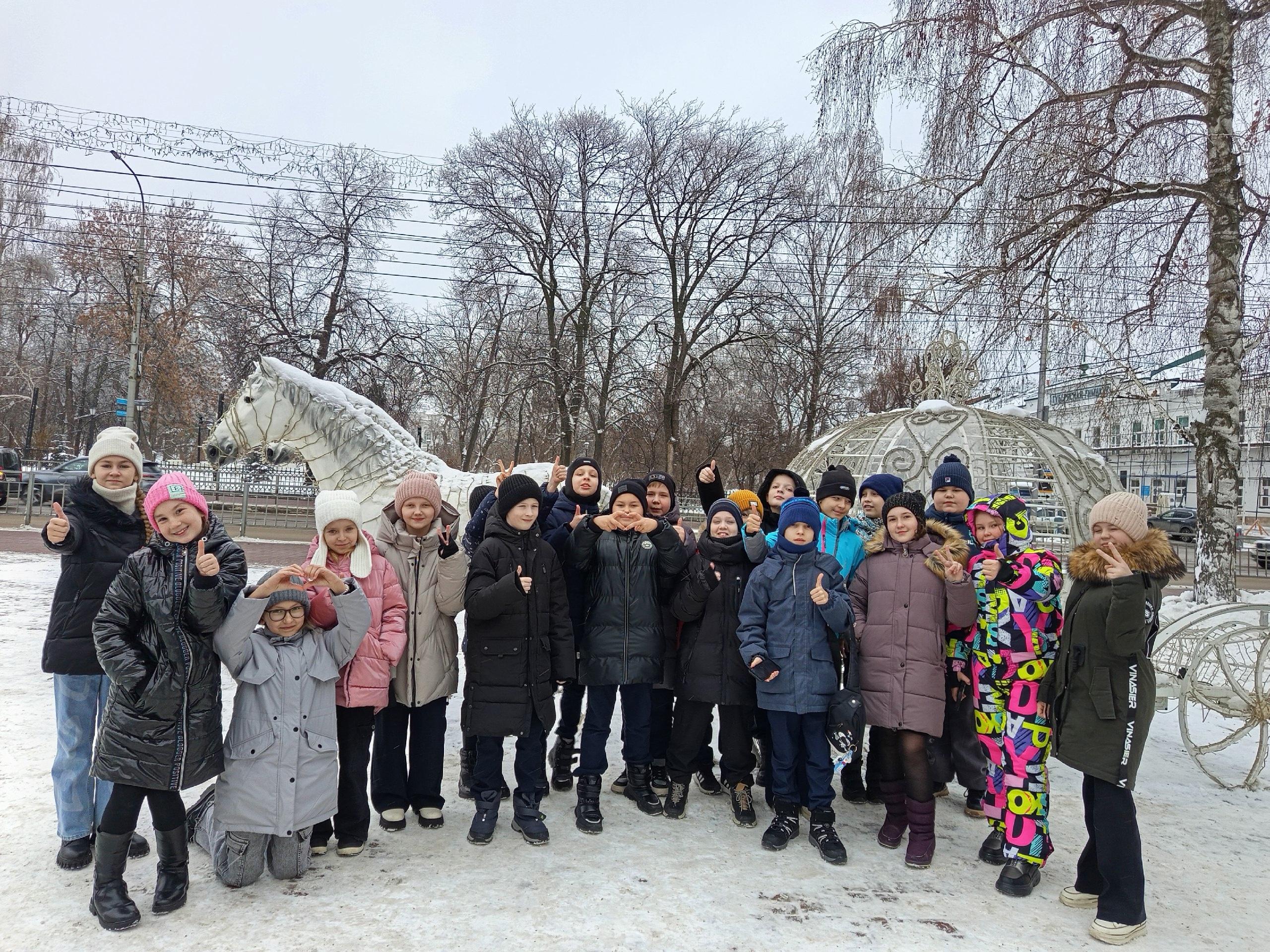 В преддверии Нового года.